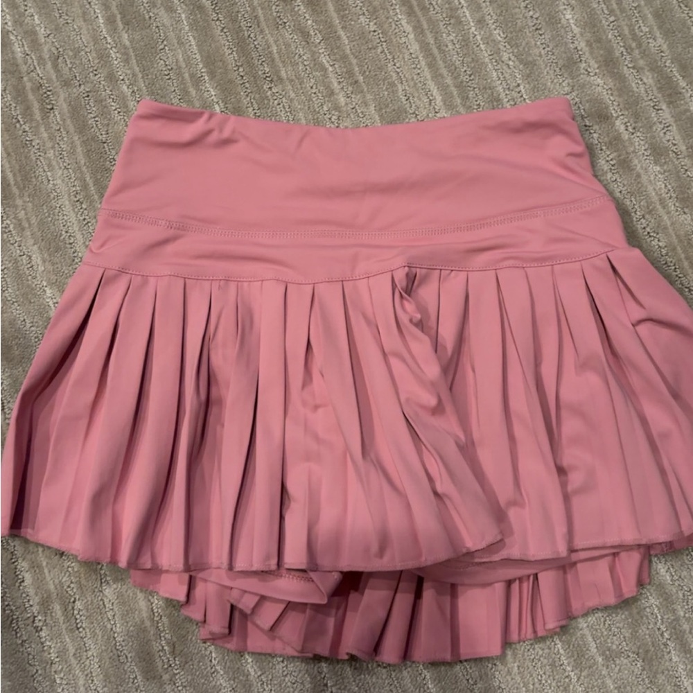 Gold Hinge Pink Pleaded Skirt